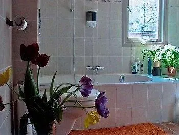 Otel Phildutch Houseboat